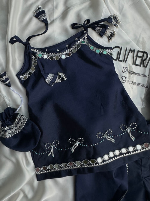Beaded bow hand crafted 4-piece suit